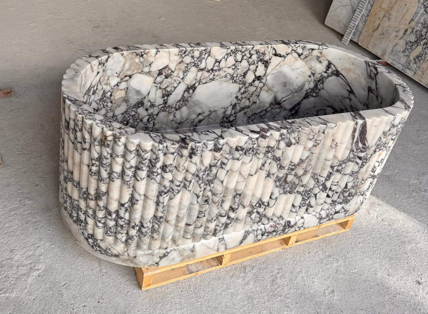 Fluted Arabescato Breccia Bathtub, Ribbed Natural Stone Bath